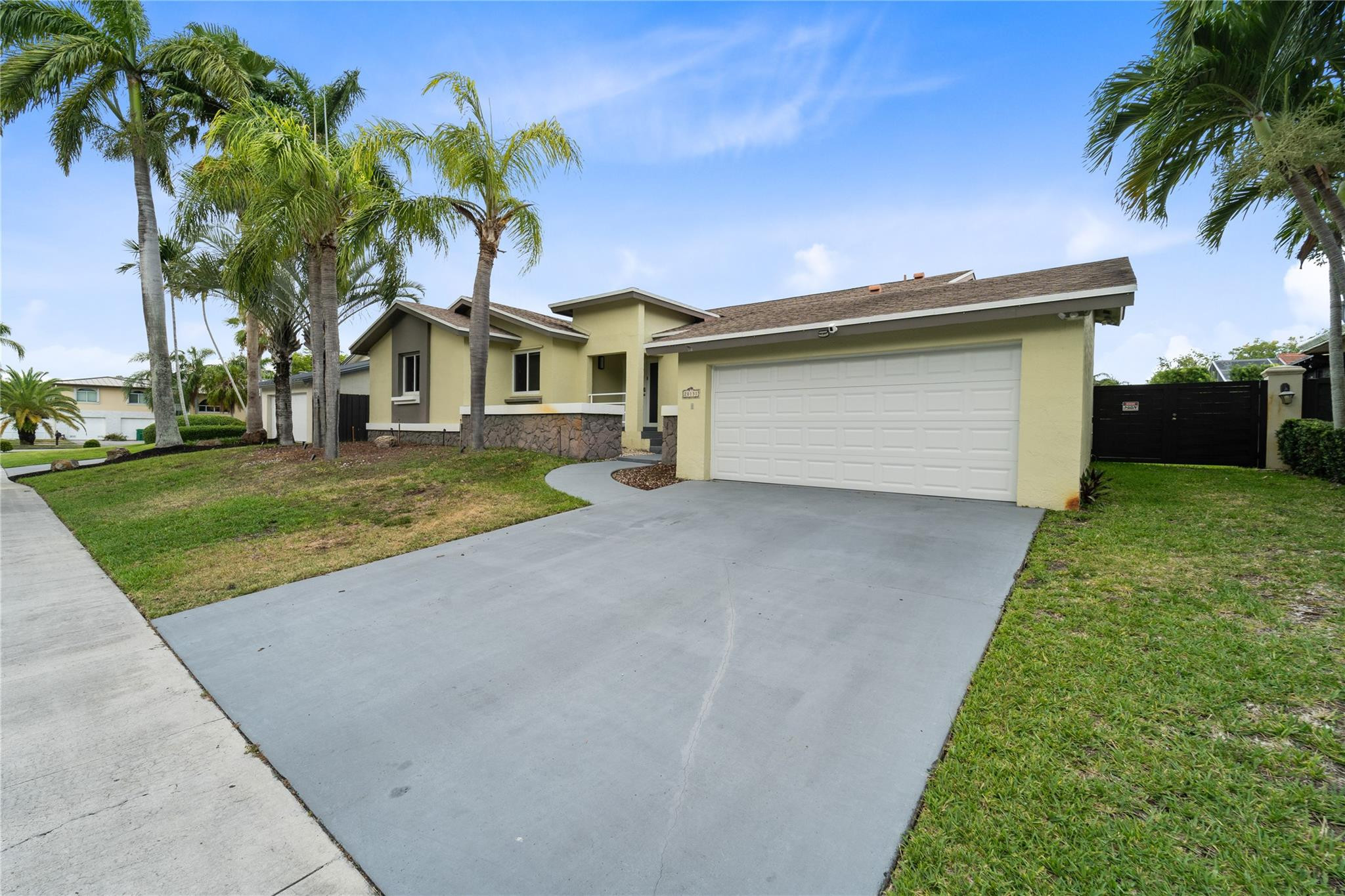 20131 SW 80 AV