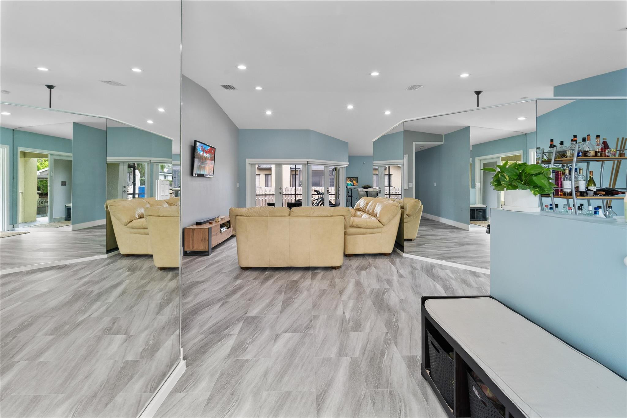 20131 SW 80 AV