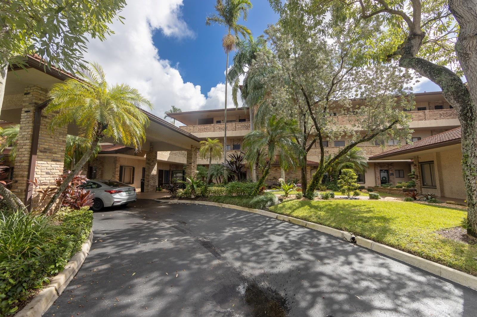 300 NW 70th Ave 301