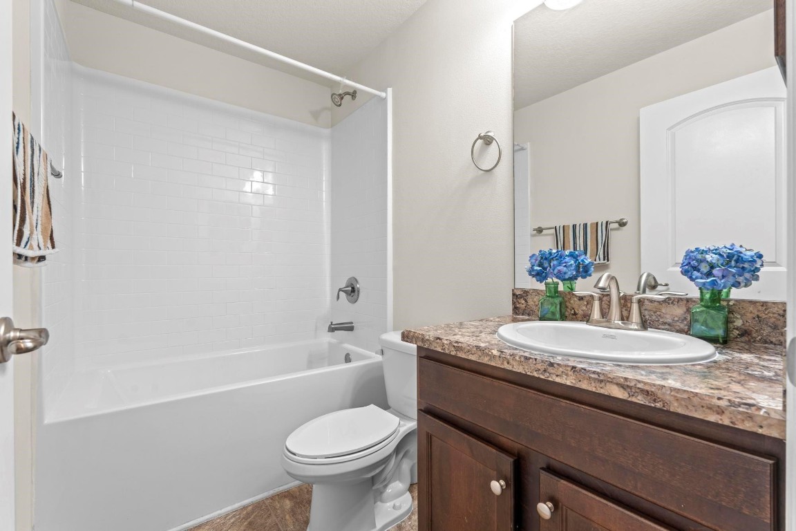 4975 NW Fitzgerald Ave