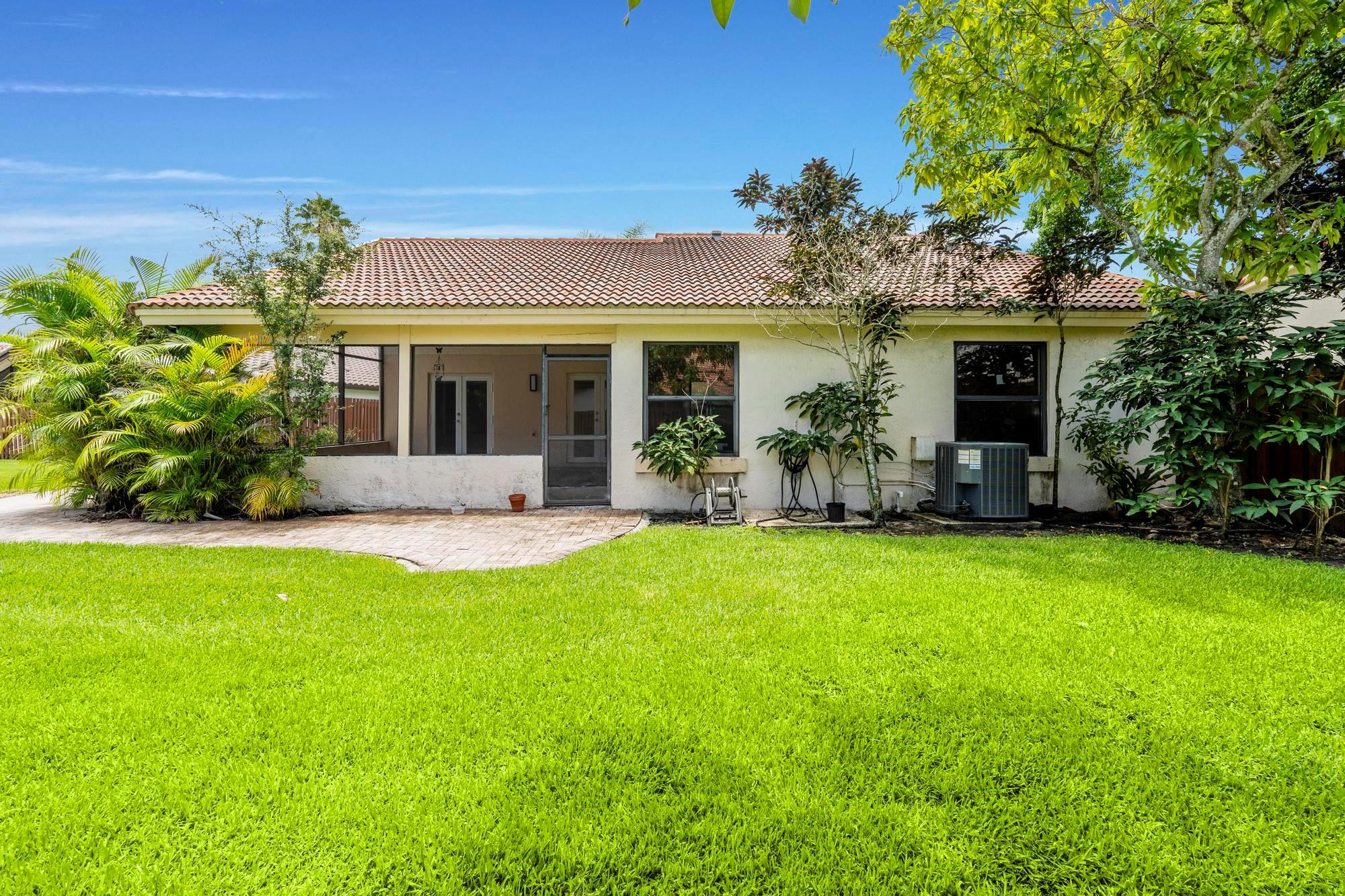 2385 Tallahassee