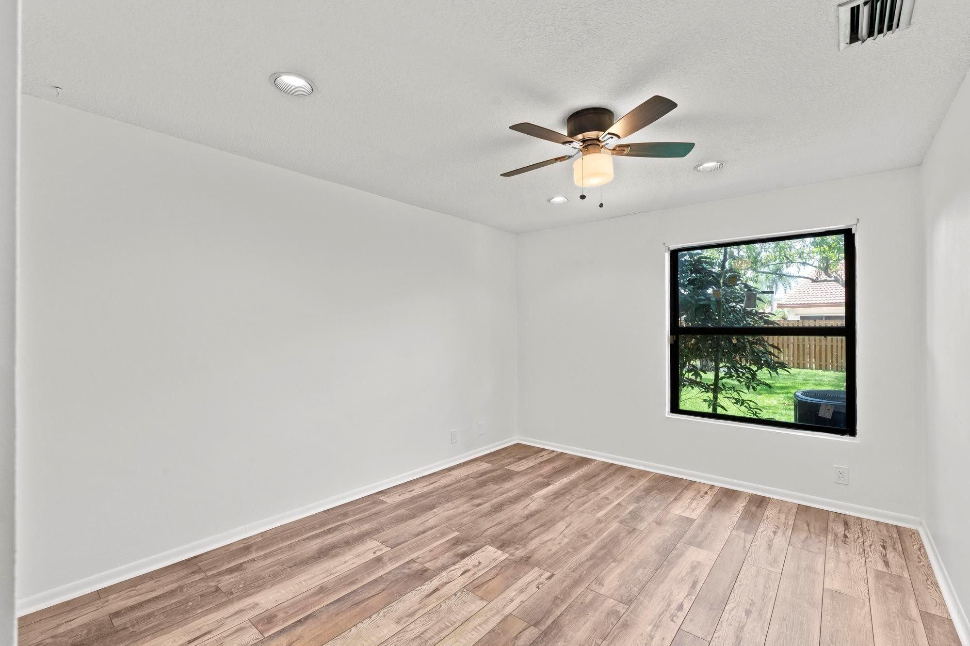 2385 Tallahassee