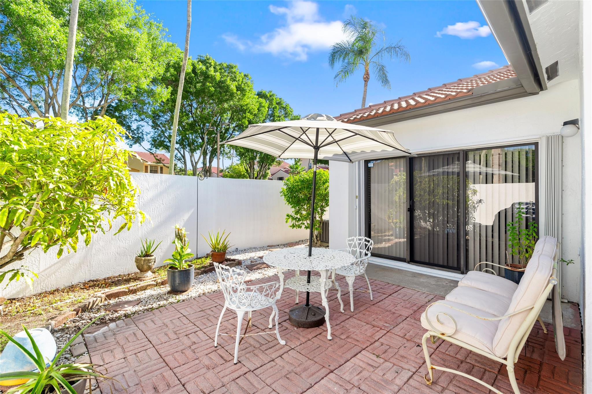 602 SW 158th Ter