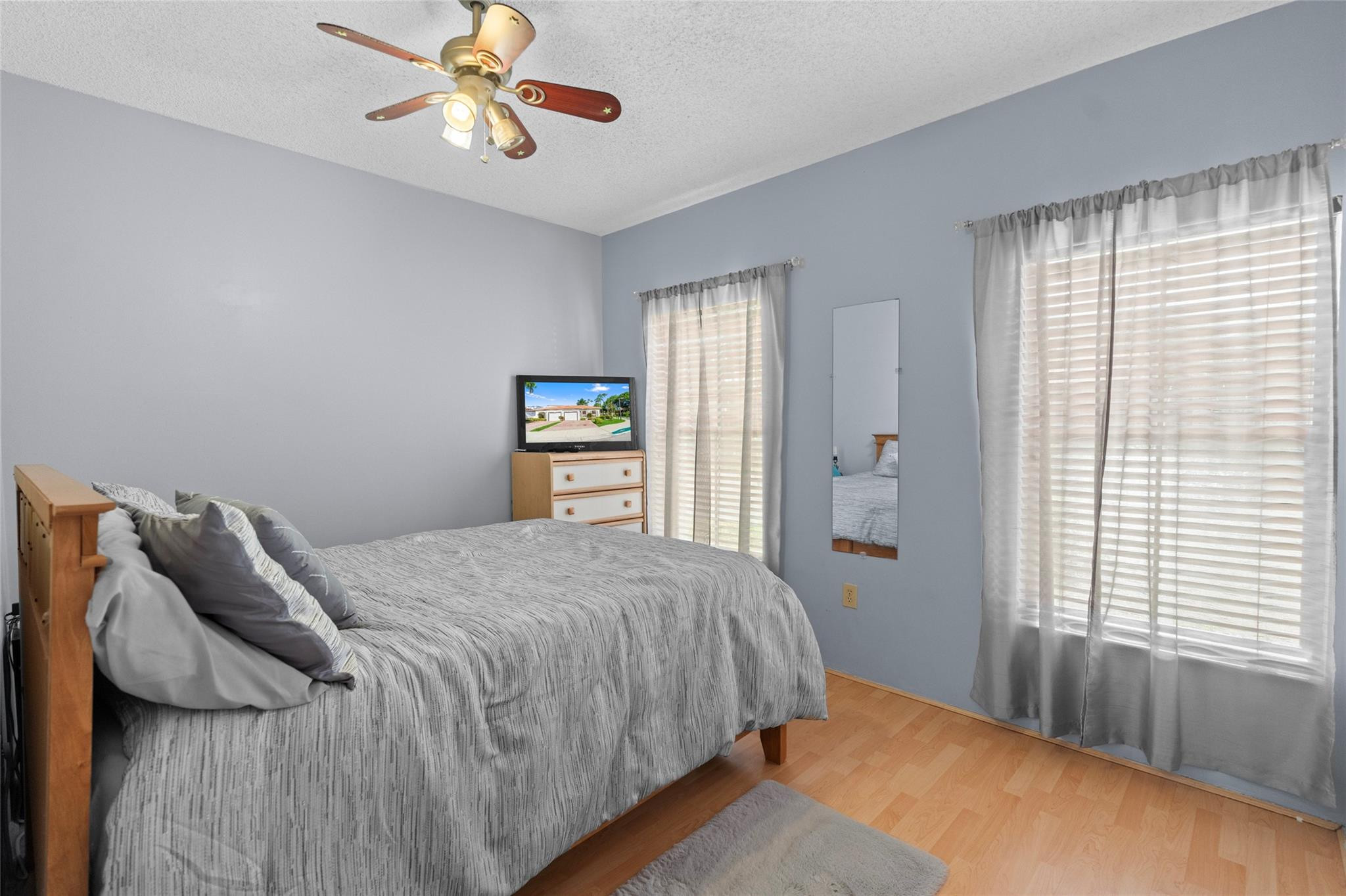 602 SW 158th Ter