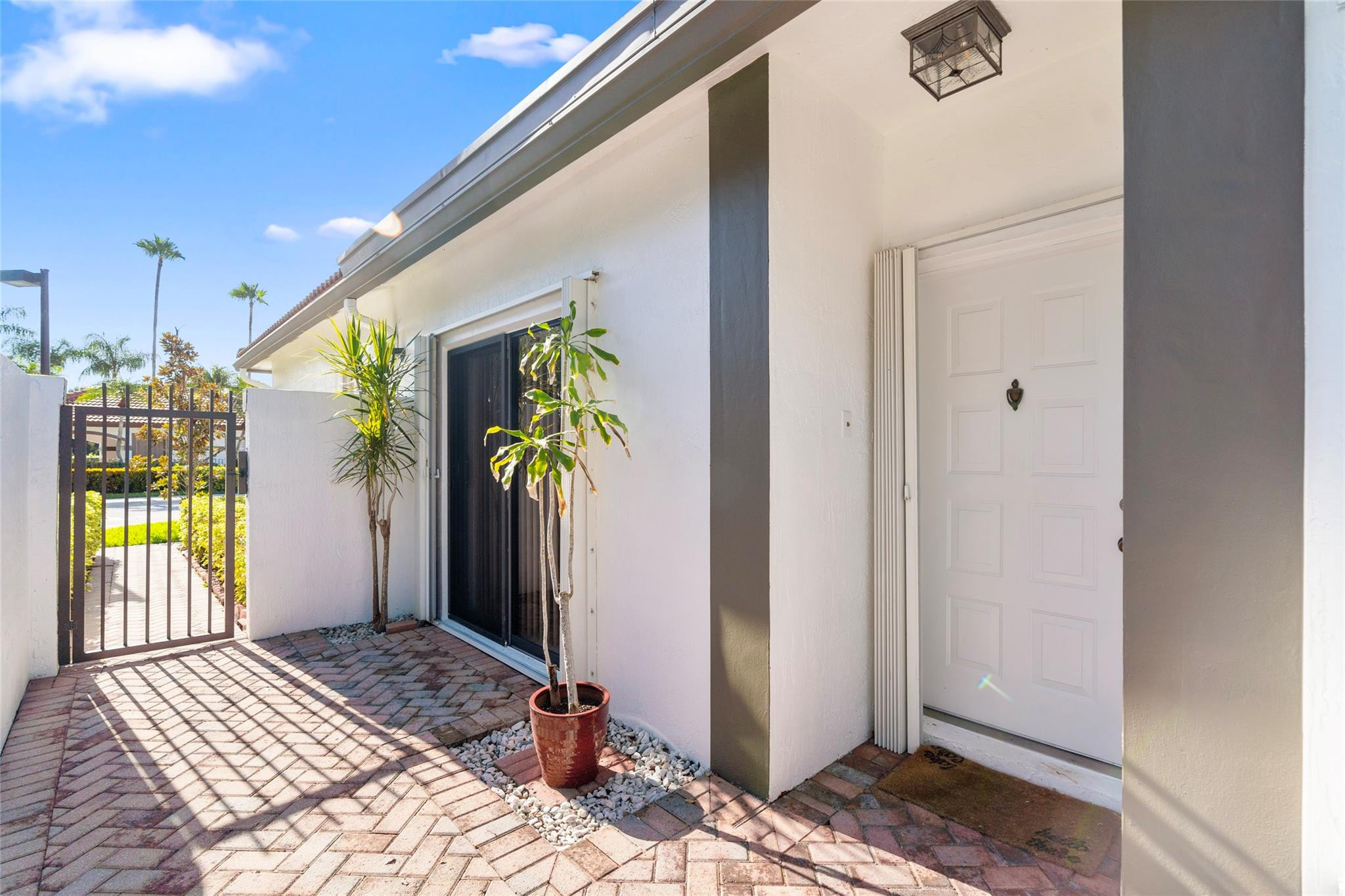602 SW 158th Ter