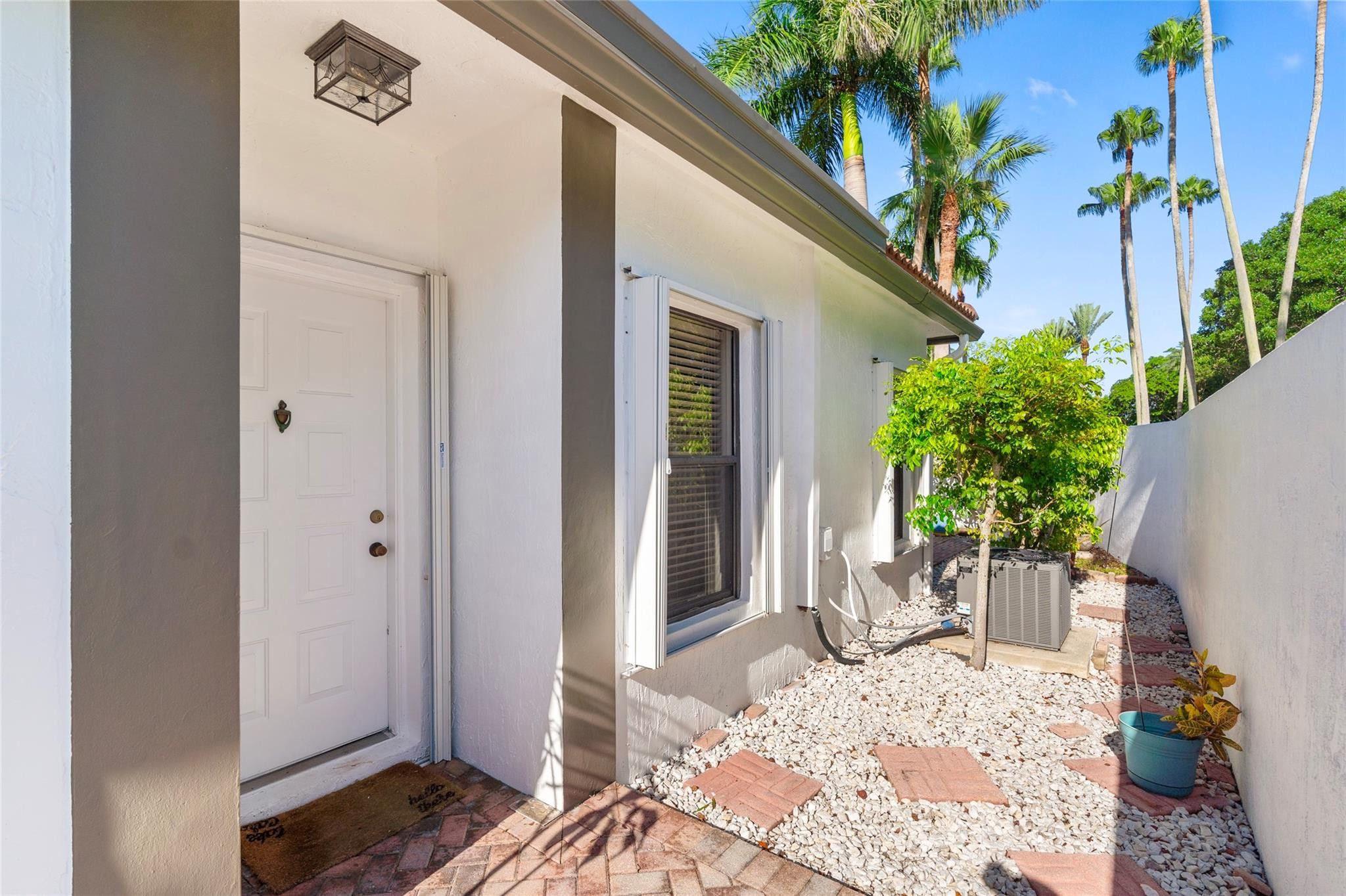 602 SW 158th Ter