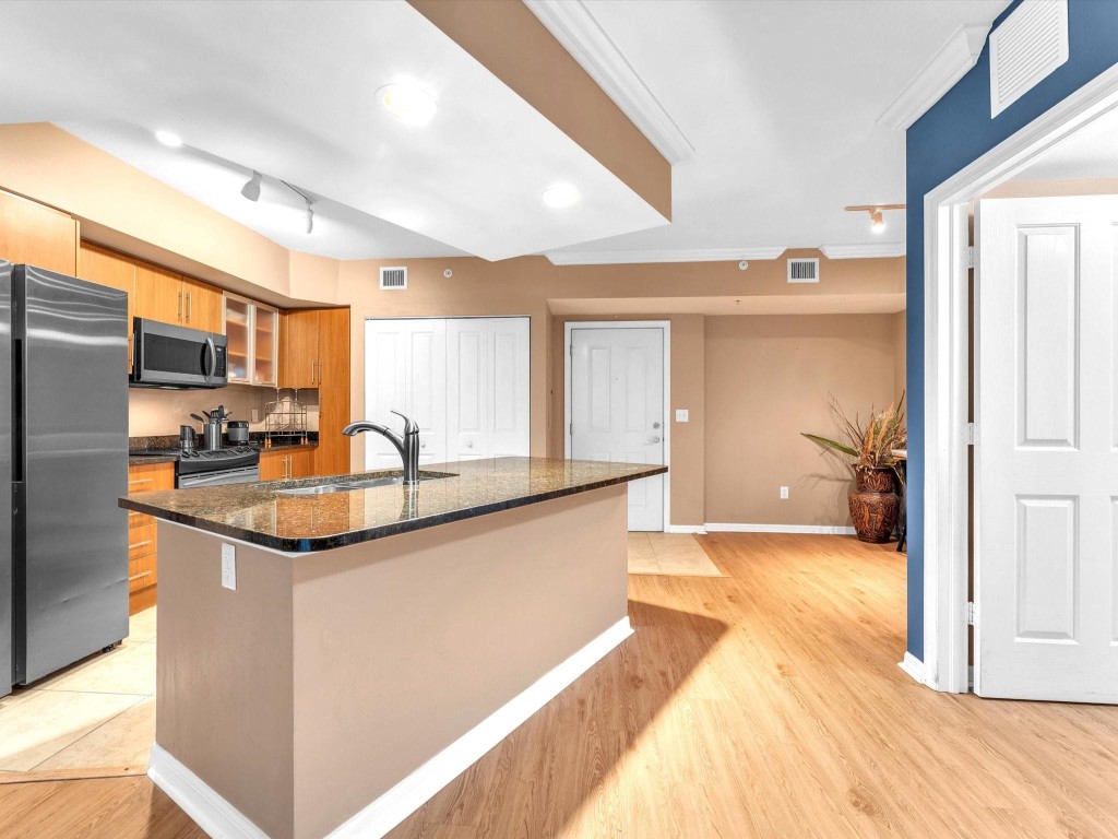 600 S Dixie Highway 339