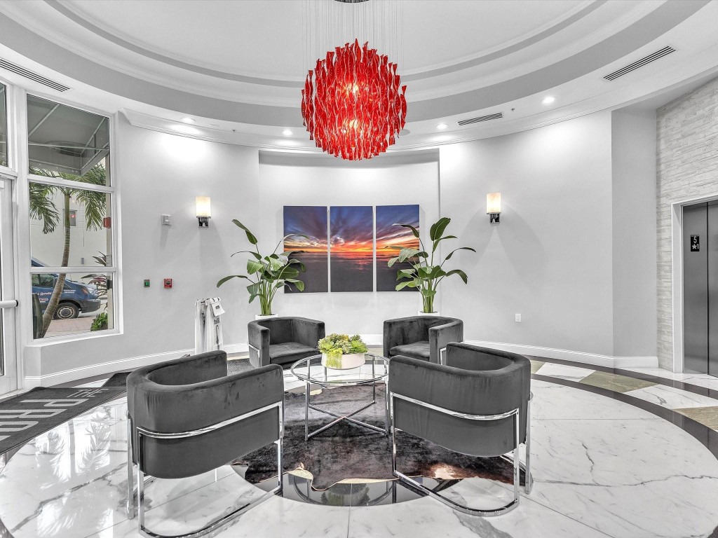 600 S Dixie Highway 339