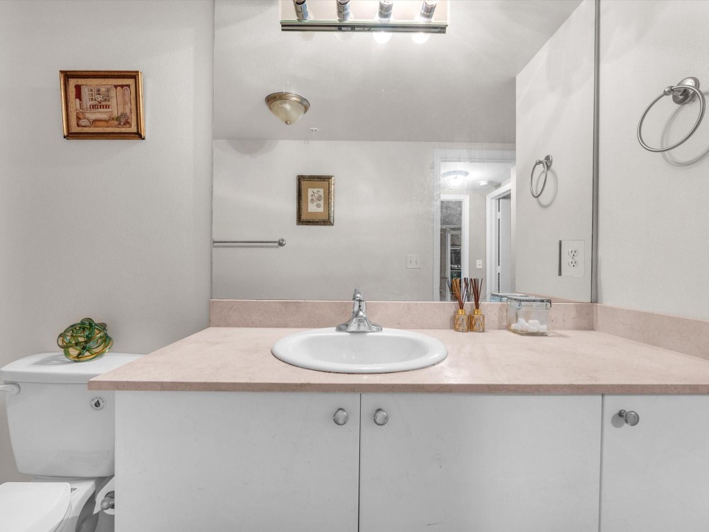 600 S Dixie Highway 339