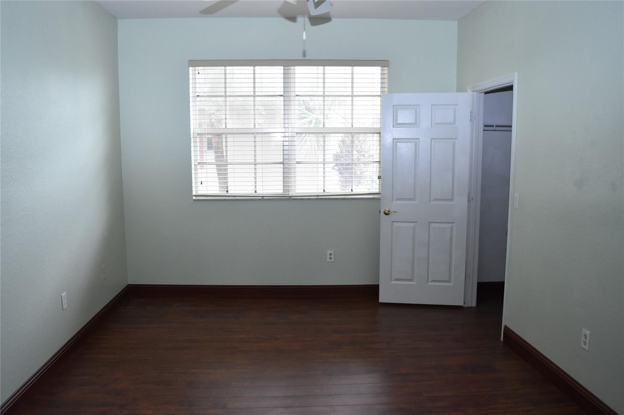 725 NW 42nd Ave