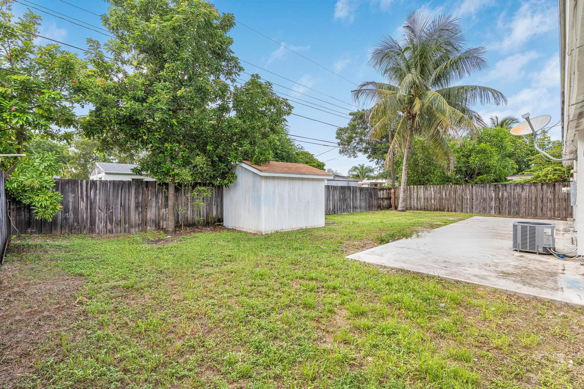 1831 SW 64th Ave