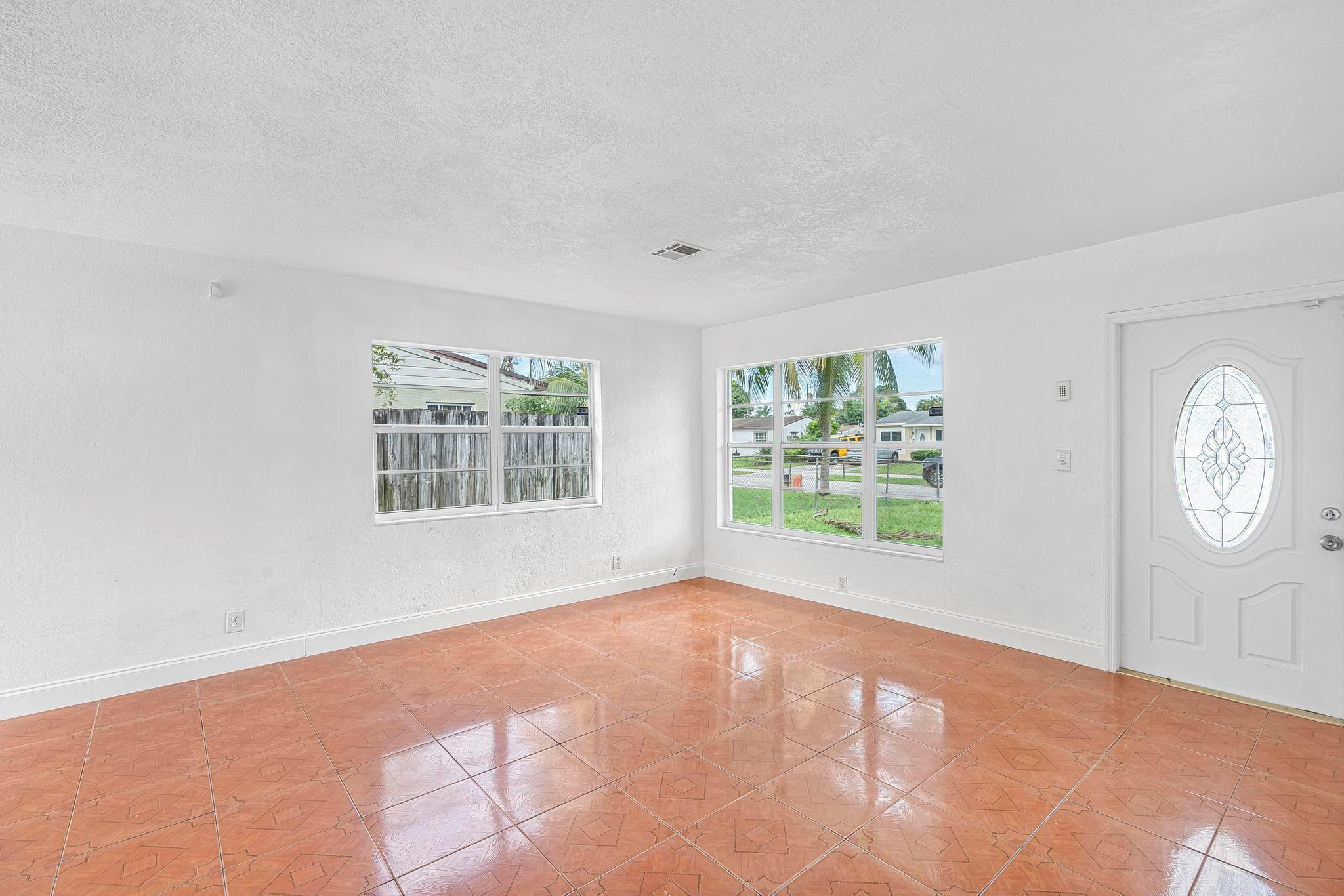 1831 SW 64th Ave