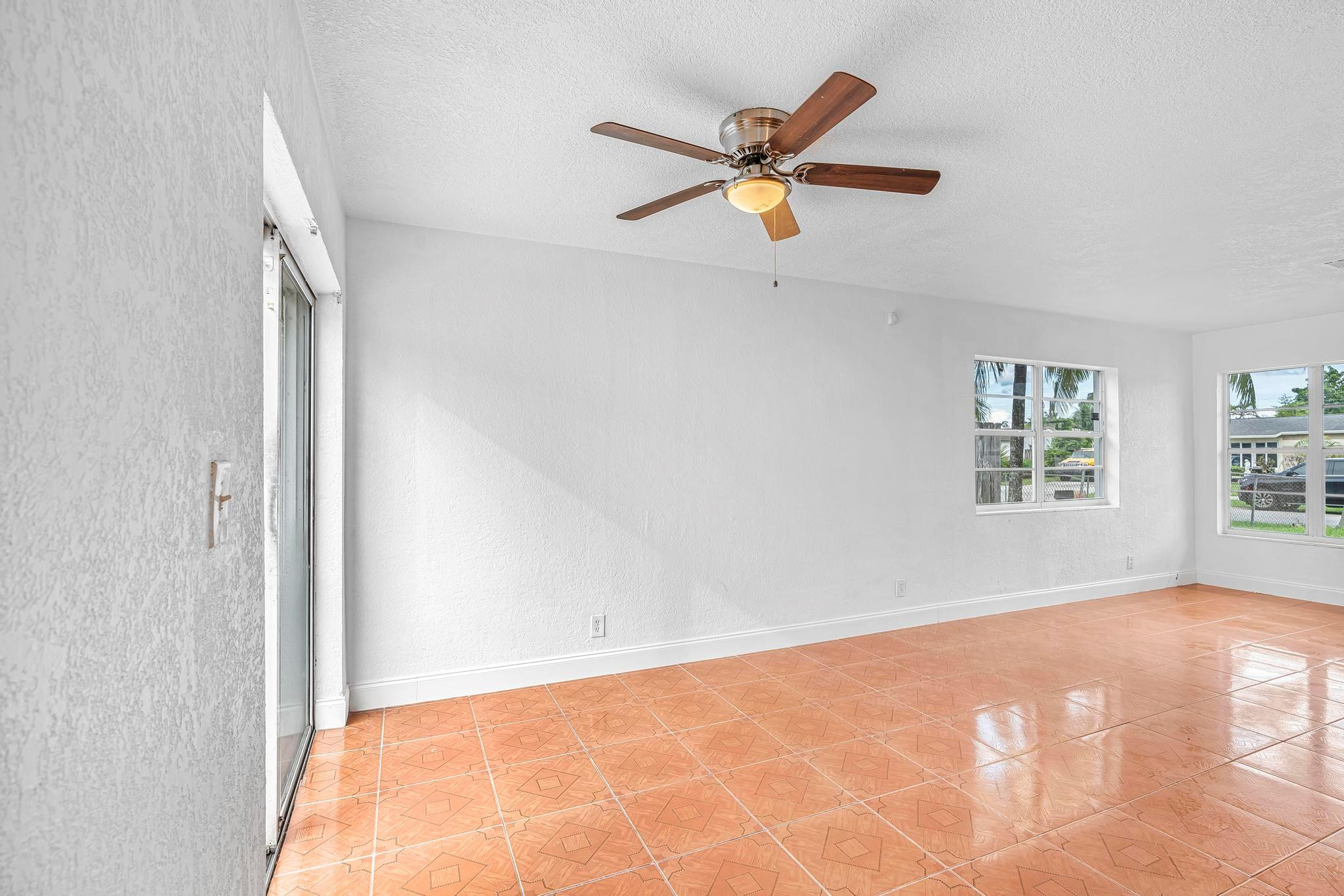1831 SW 64th Ave