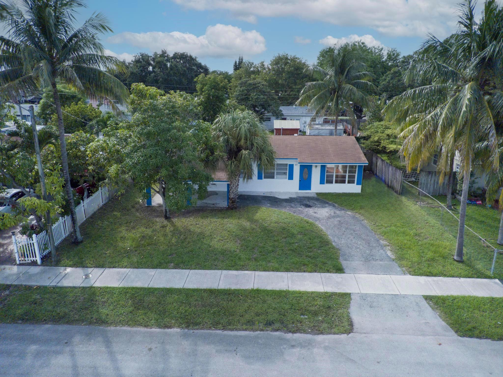 1831 SW 64th Ave