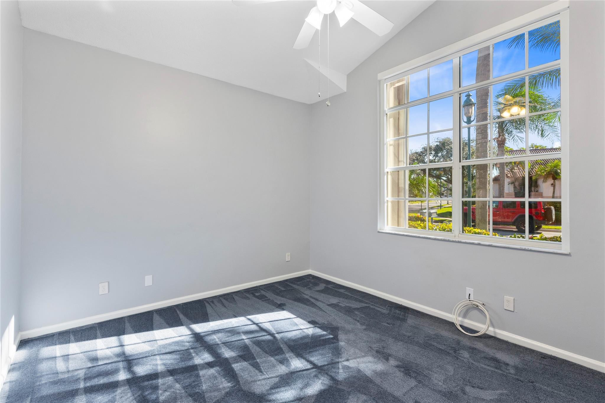1420 LACOSTA DR