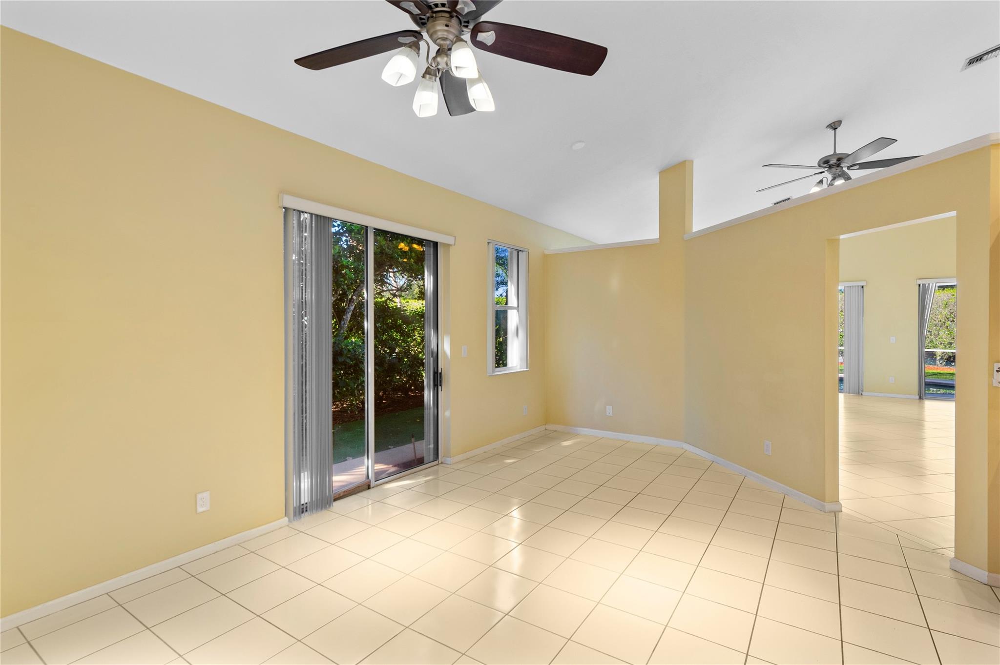 1420 LACOSTA DR