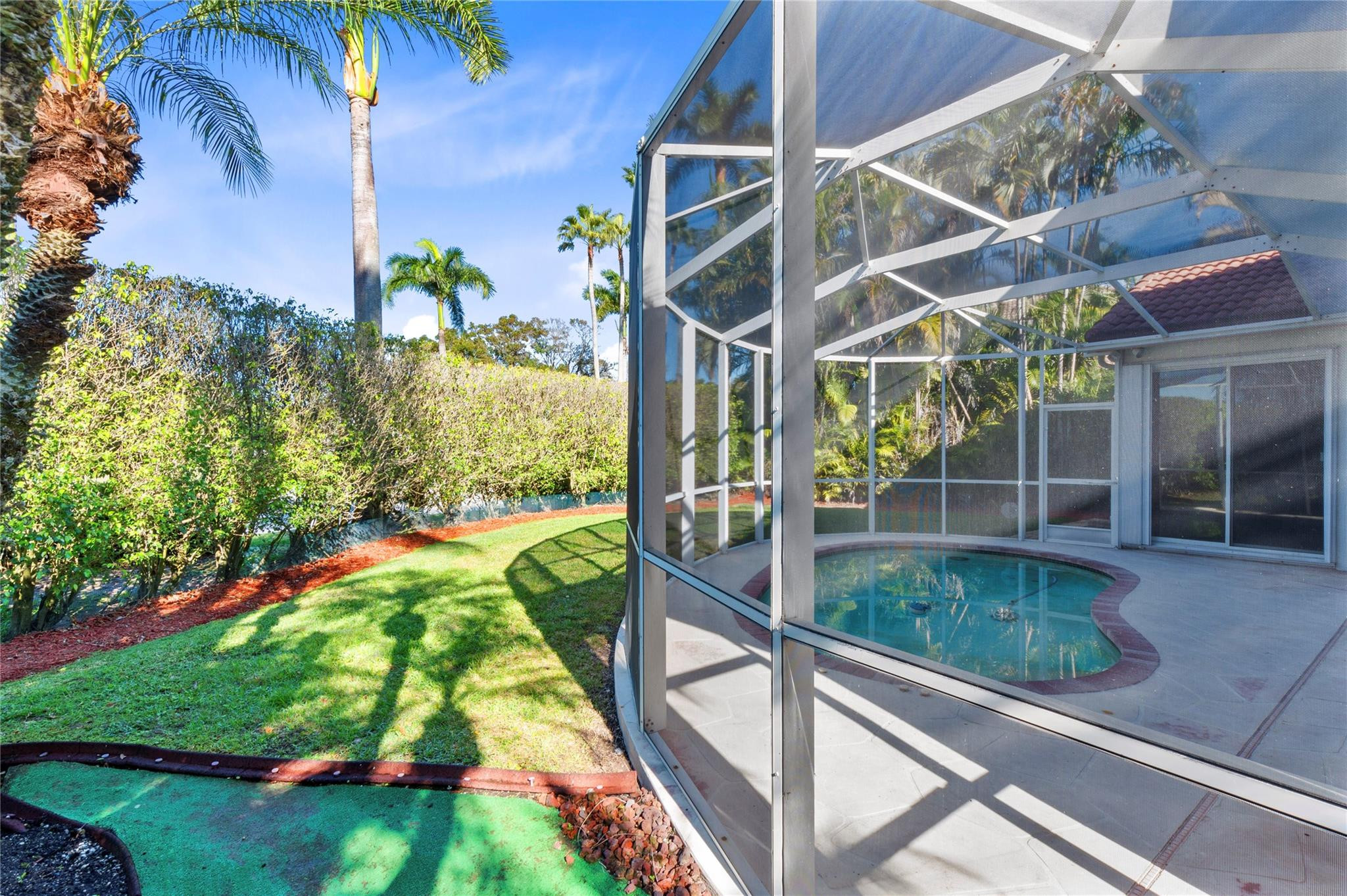 1420 LACOSTA DR