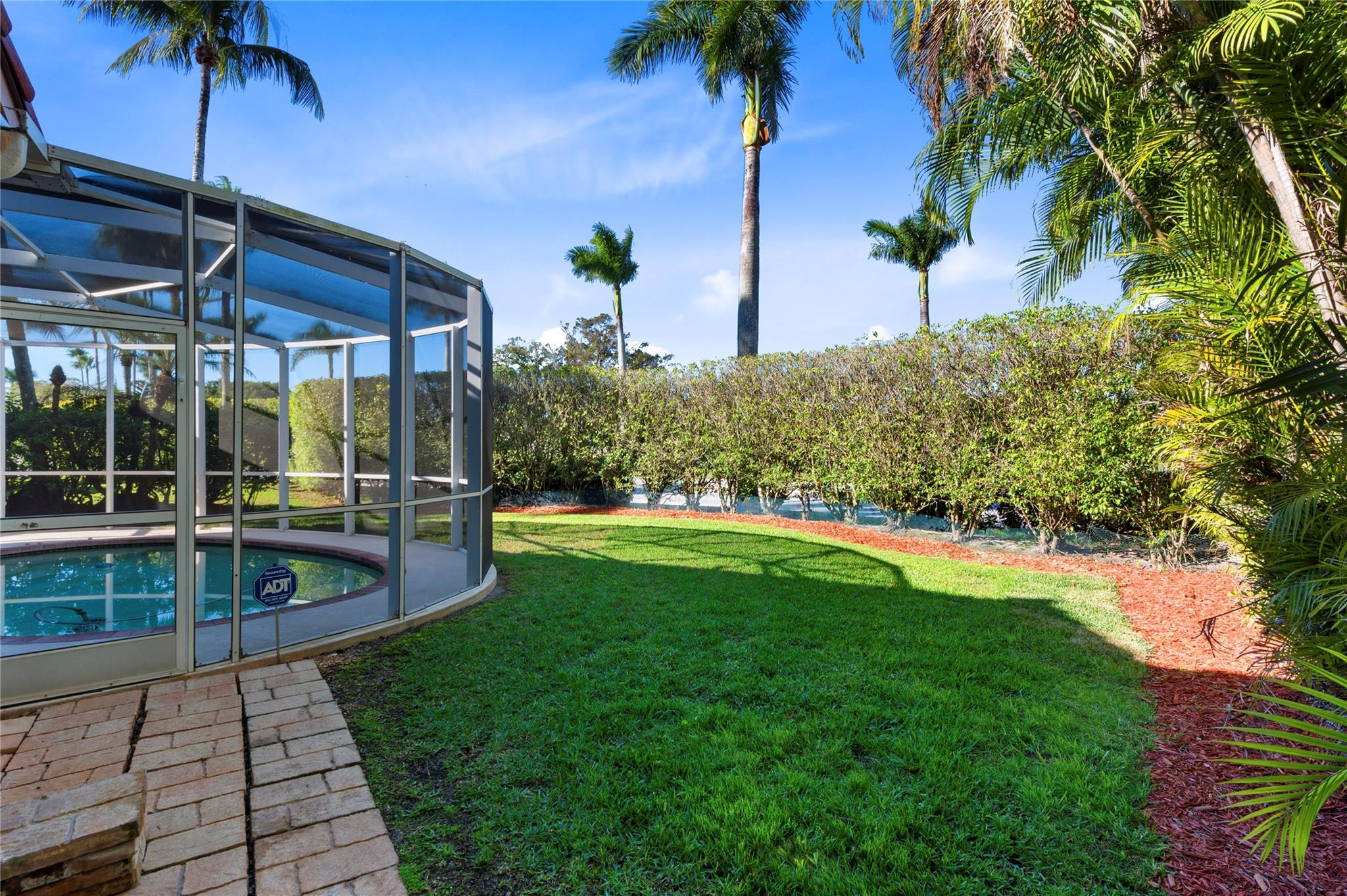 1420 LACOSTA DR
