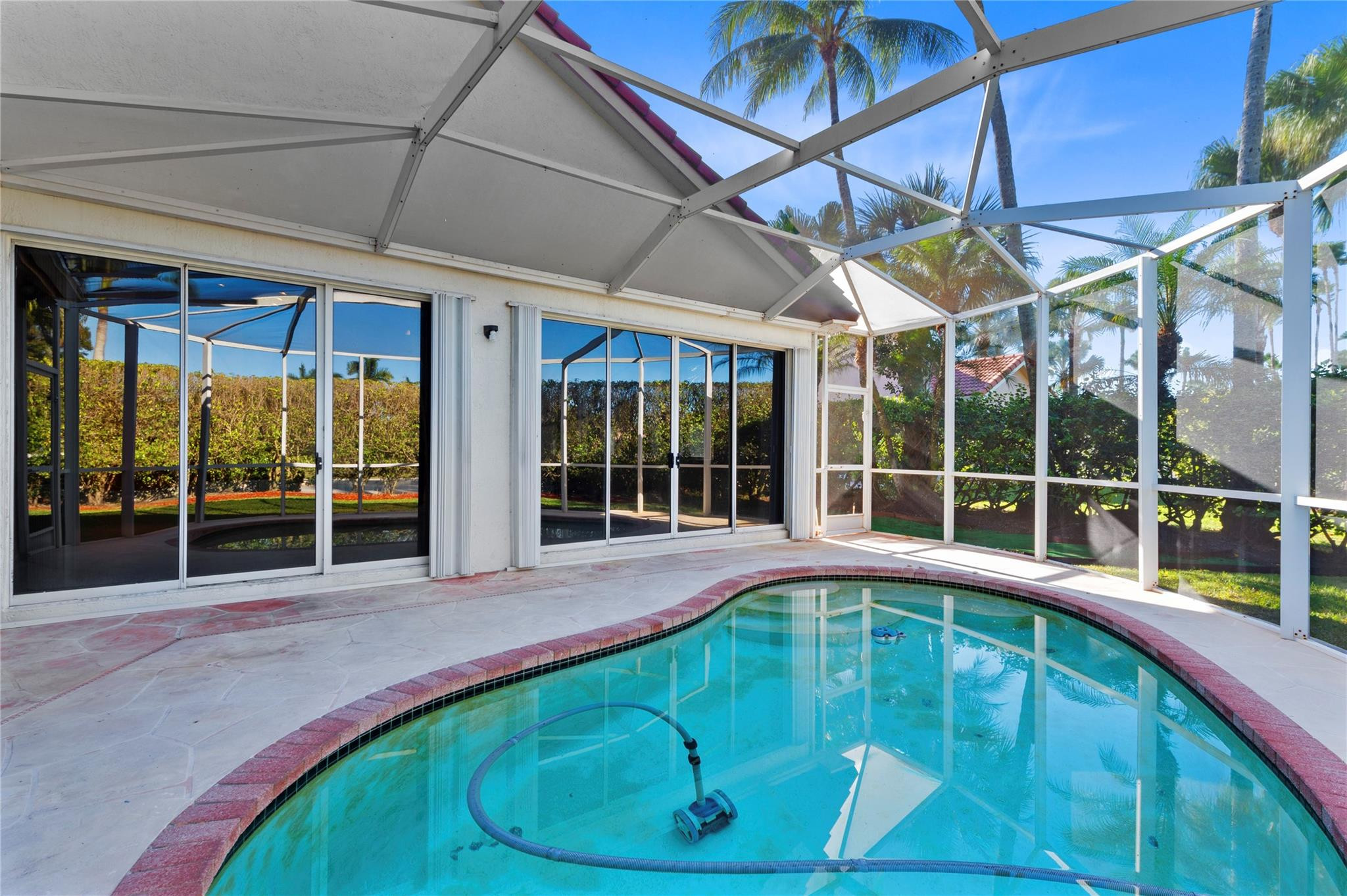 1420 LACOSTA DR