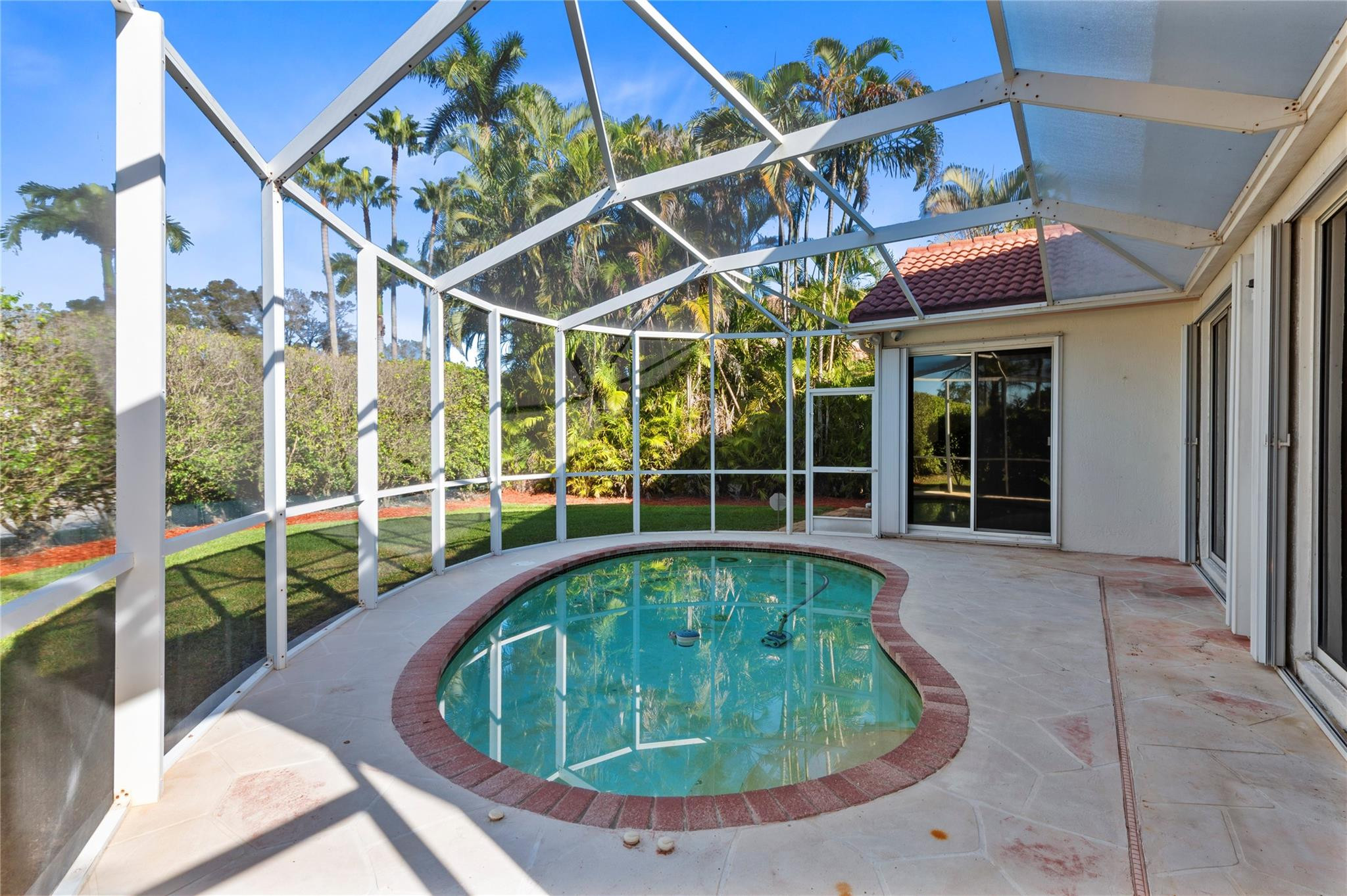 1420 LACOSTA DR