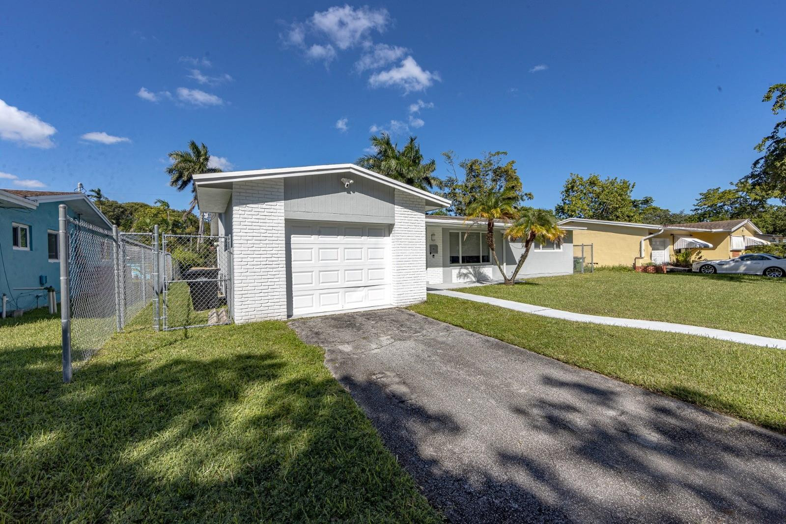 475 NE 142nd St