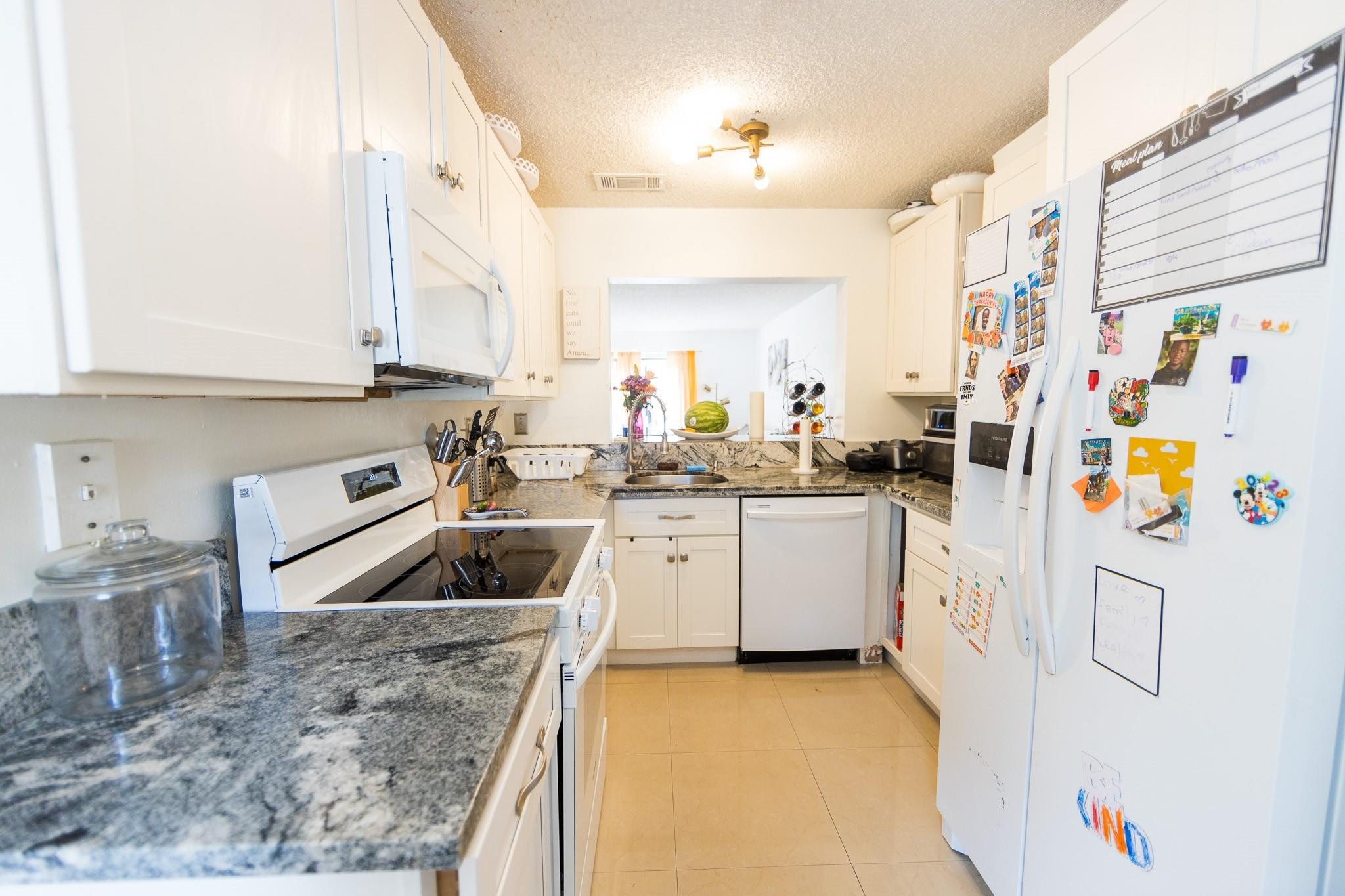 321 E Palm Cir E