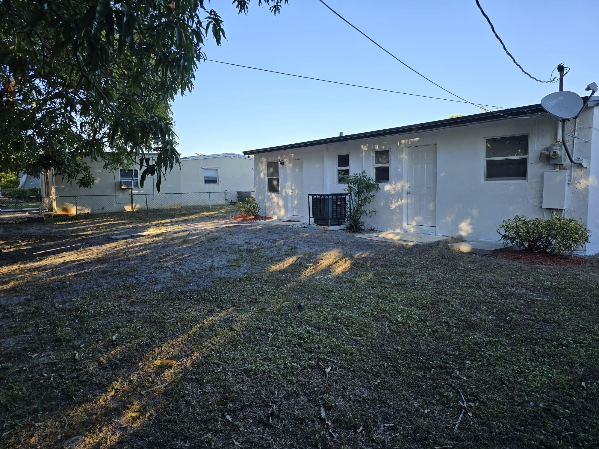 1529 NW 5th Ave