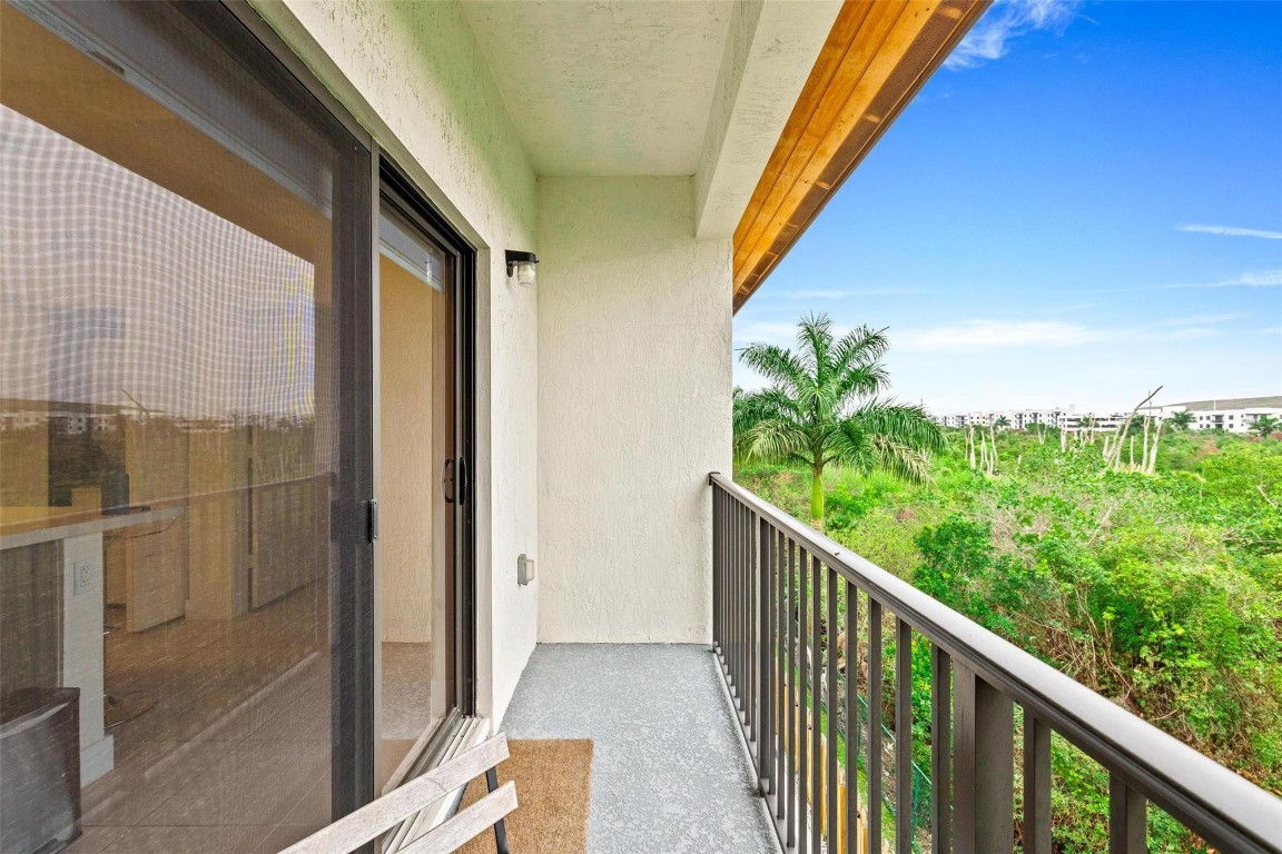 8055 NW 104th Ave 33