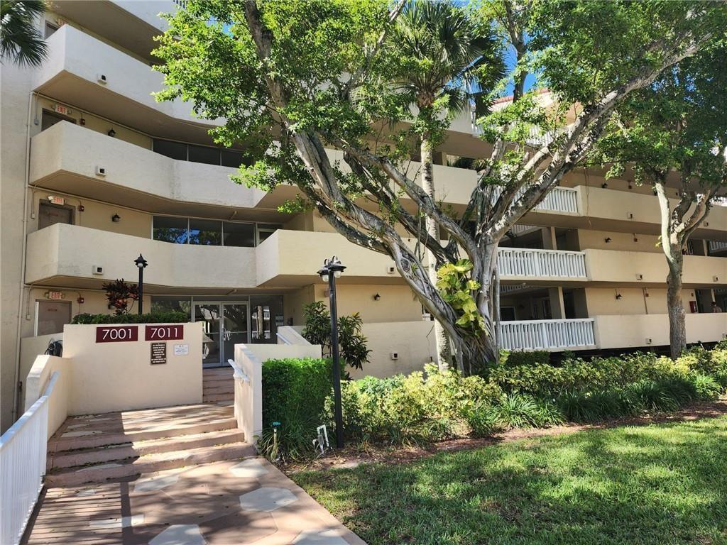 7001 Environ Blvd 604
