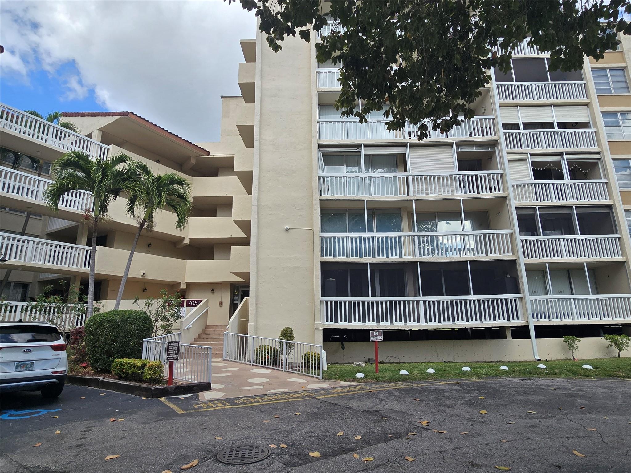 7051 Environ Blvd 336