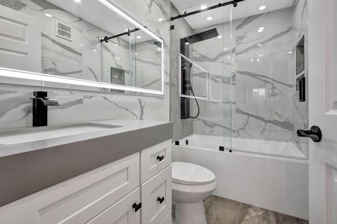 2031 Renaissance Blvd 305