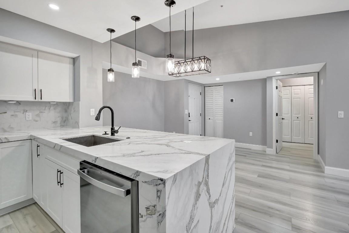 2031 Renaissance Blvd 305