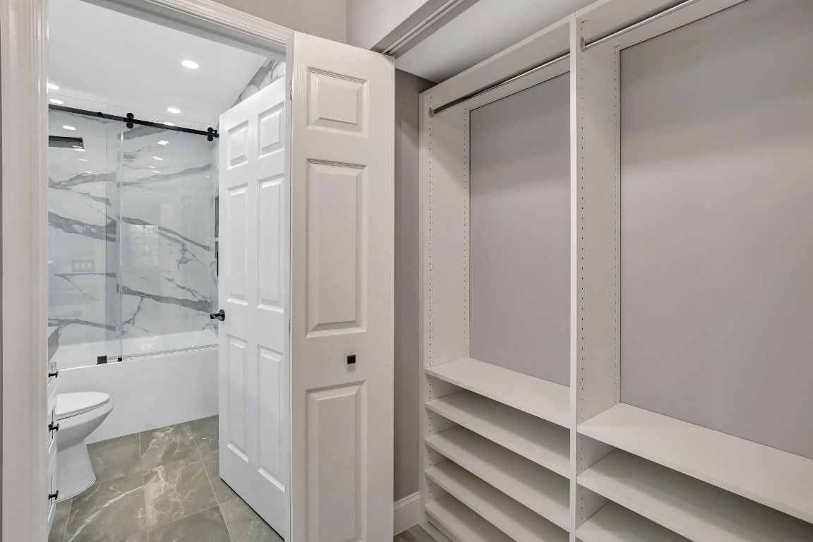 2031 Renaissance Blvd 305