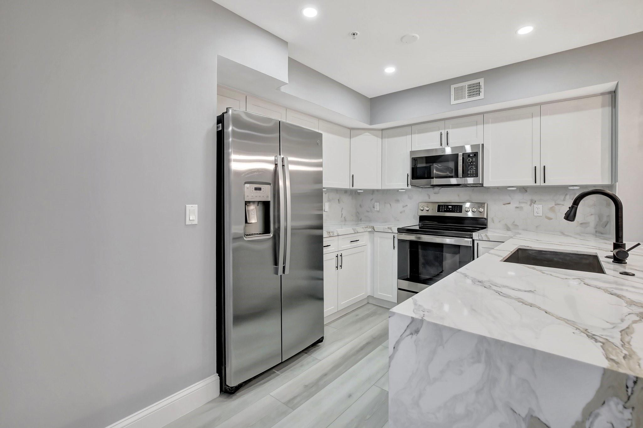 2031 Renaissance Blvd 305