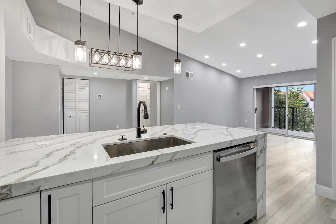 2031 Renaissance Blvd 305