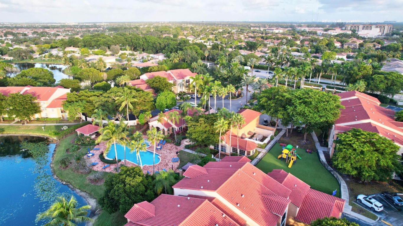 2031 Renaissance Blvd 305