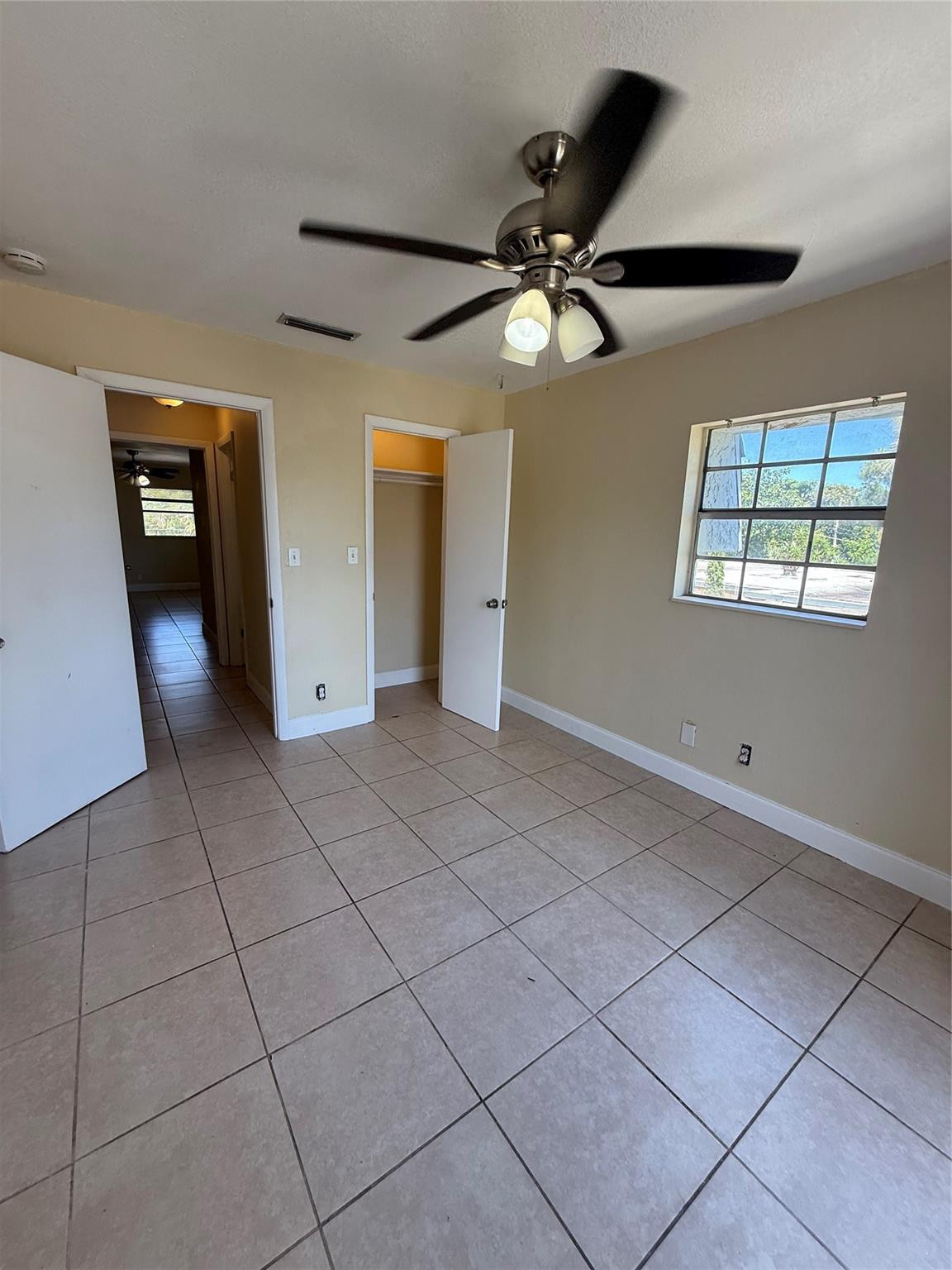 579 NW 41st St B