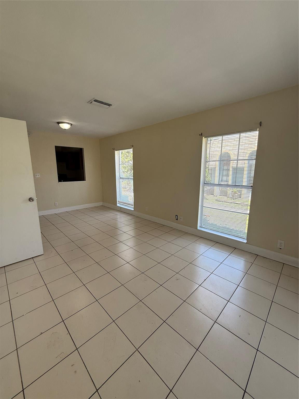 579 NW 41st St B