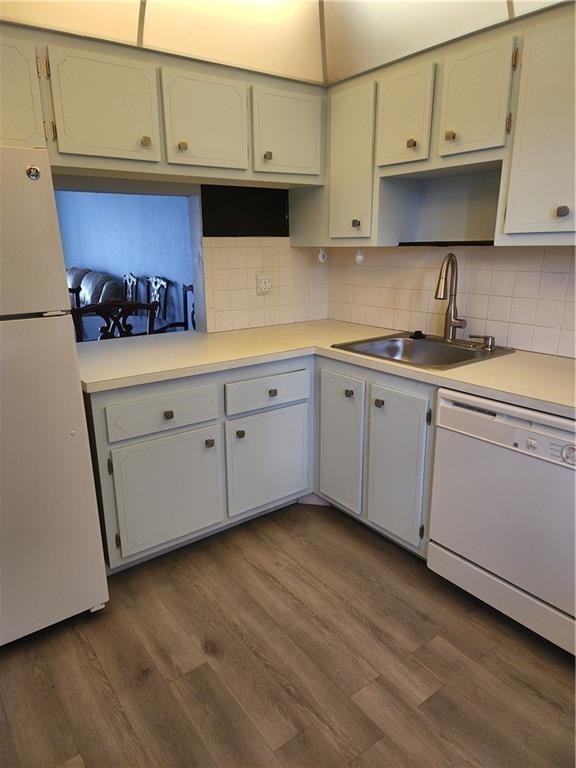 1005 Country Club Dr 406