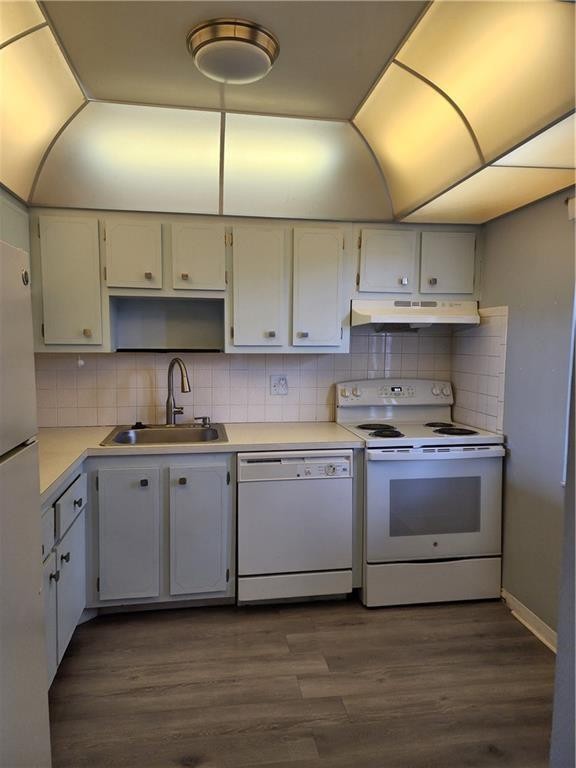 1005 Country Club Dr 406