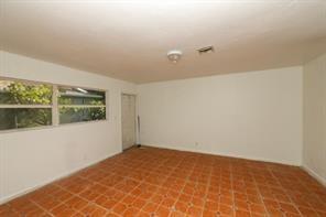 1128 NW 5th Ct