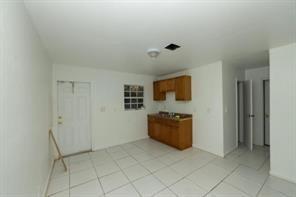 1128 NW 5th Ct