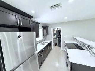 2710 NW 24th Ave
