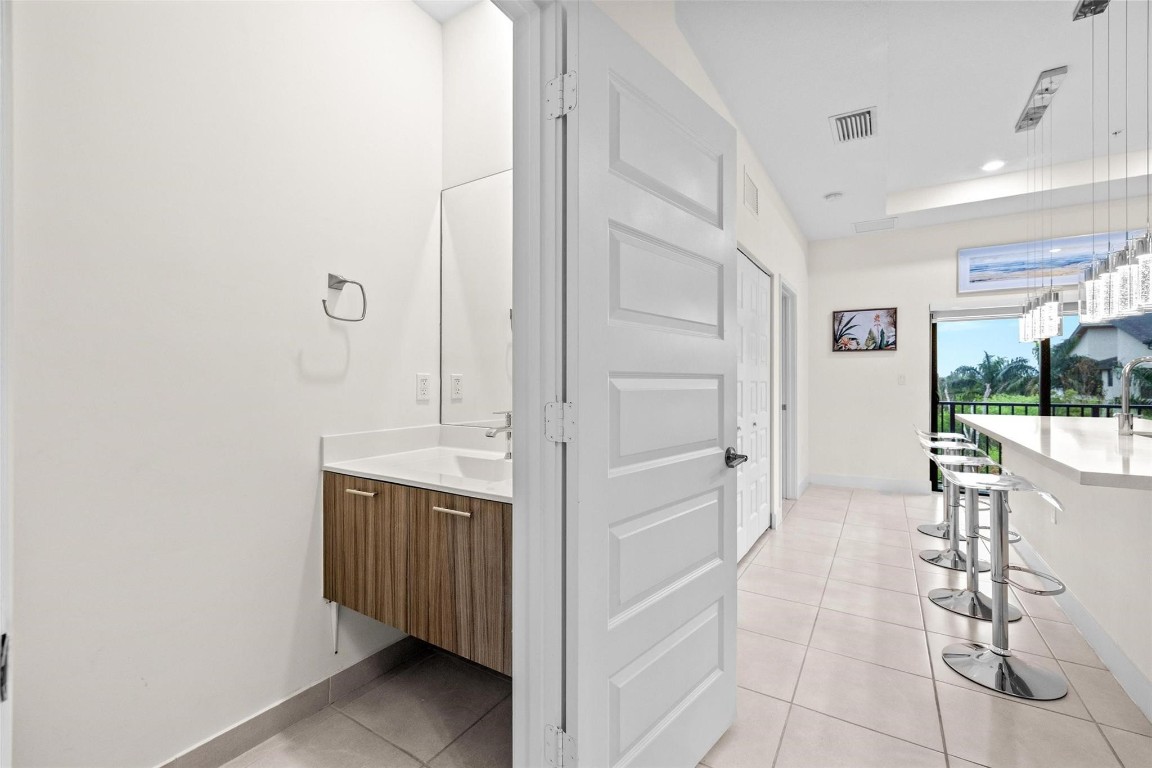 8055 NW 104th Ave 33