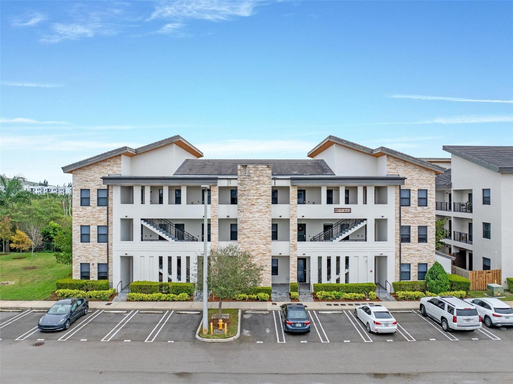 8055 NW 104th Ave 33