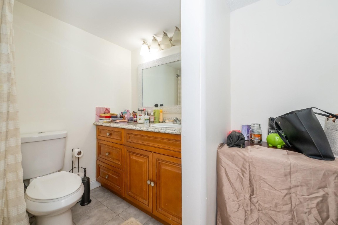 8821 NW 38th Dr 205A