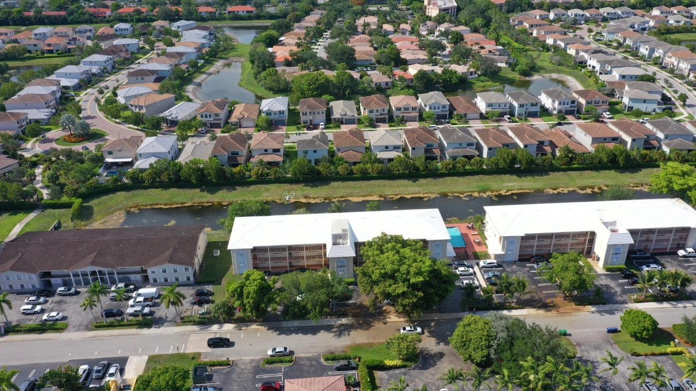 8821 NW 38th Dr 205A