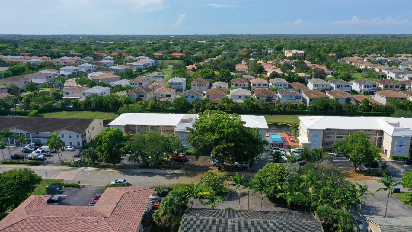 8821 NW 38th Dr 205A