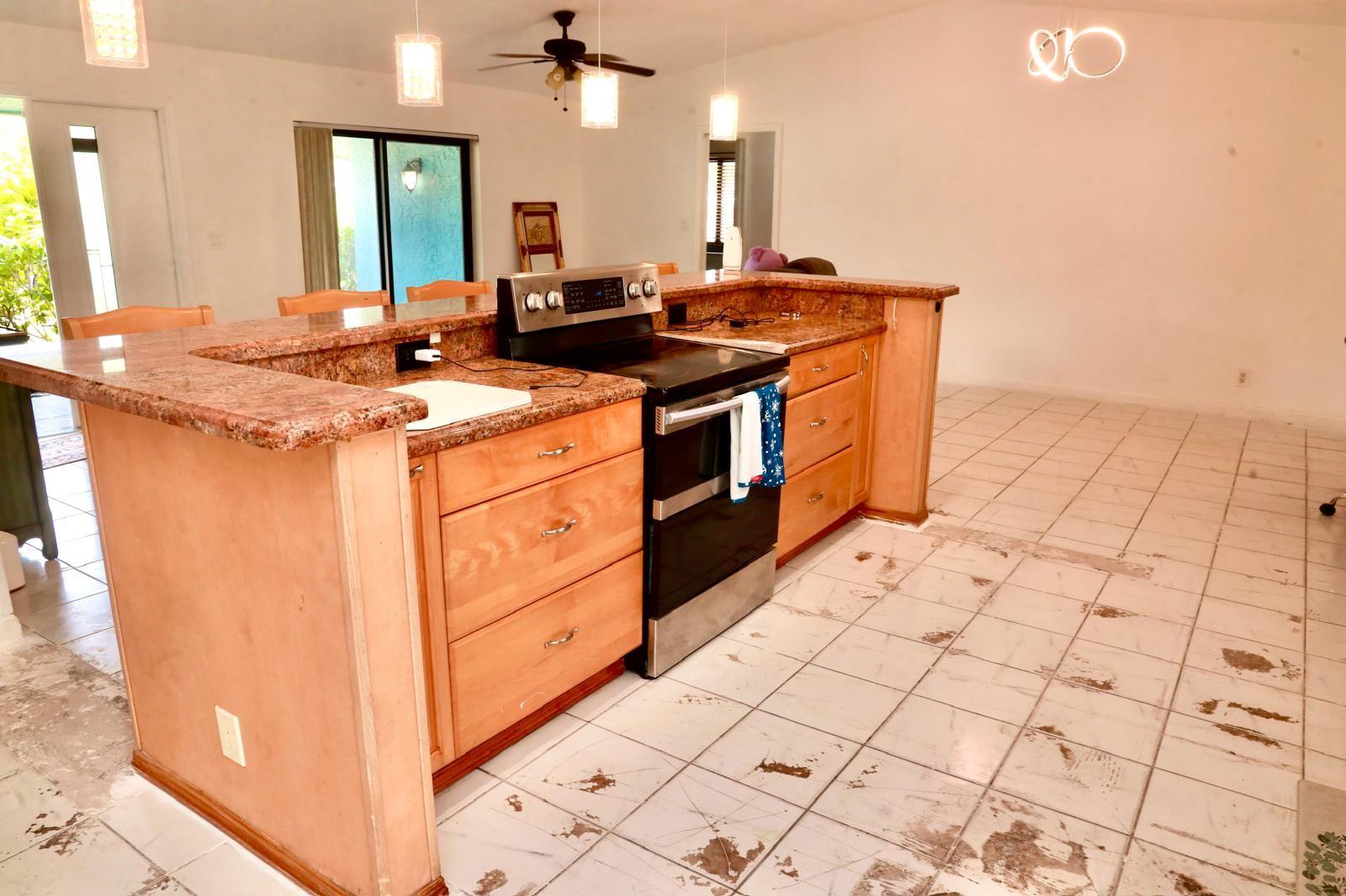 2910 NW 53rd Ter