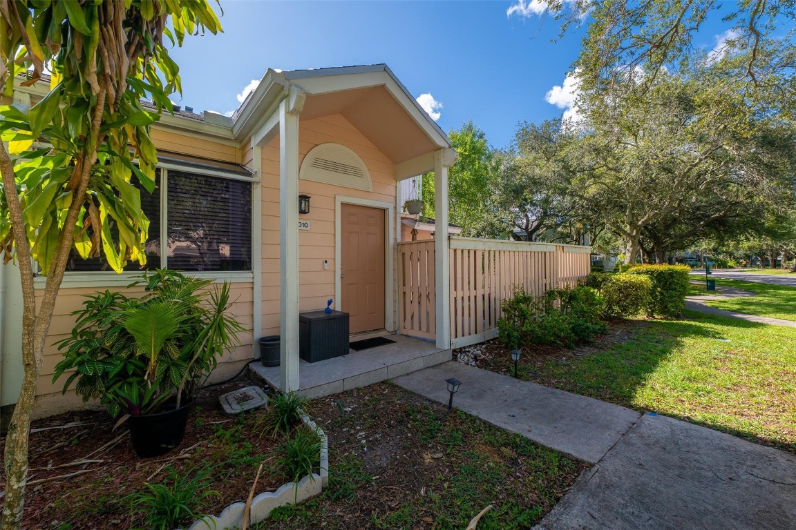 2010 Winners Cir 2010